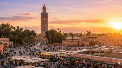 Vue majestueuse de la mosquée Koutoubia au coucher du soleil à Marrakech